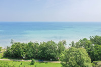 .68 Acres WATERFRONT PROPERTY on Lake Erie! hv47109