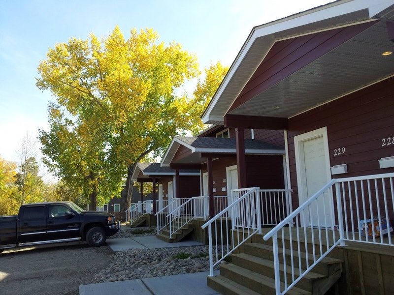 GREAT PRICE! 2 BEDROOM TOWNHOUSE Long Term Rentals Dawson Creek