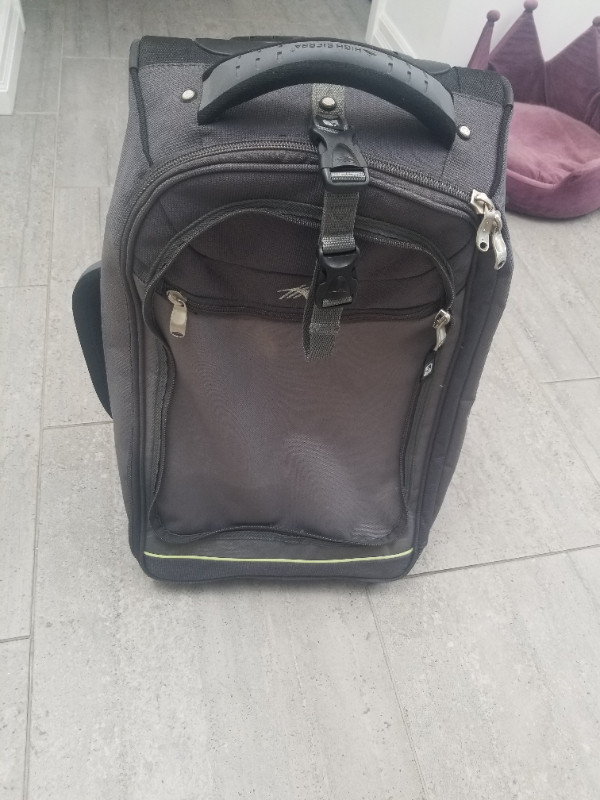 High Sierra Carry on Small Rolling Suitcase Luggage Grey in Other in City of Toronto - Image 2