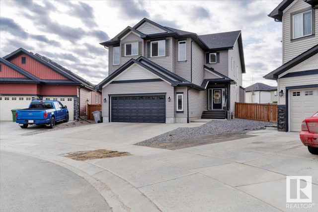6303 61 AV Beaumont, Alberta in Houses for Sale in Edmonton - Image 3