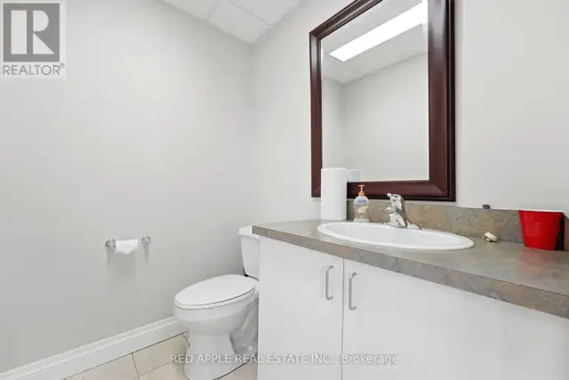 43 - 400 CREDITSTONE ROAD Vaughan (East Woodbridge), Ontario in Commercial & Office Space for Rent in Markham / York Region - Image 8