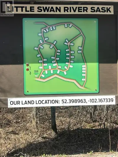 Great property for sale near several lakes. There is an old Geo-dome on the property that could be d...