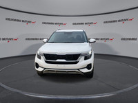 This Kia Seltos has a strong 2.0 L/122 engine powering this Variable transmission. Sunroof, Leather... (image 2)