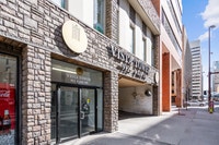 With thoughtful layouts and just eight suites per floor, Vista Tower apartment suites appeal to the... (image 1)