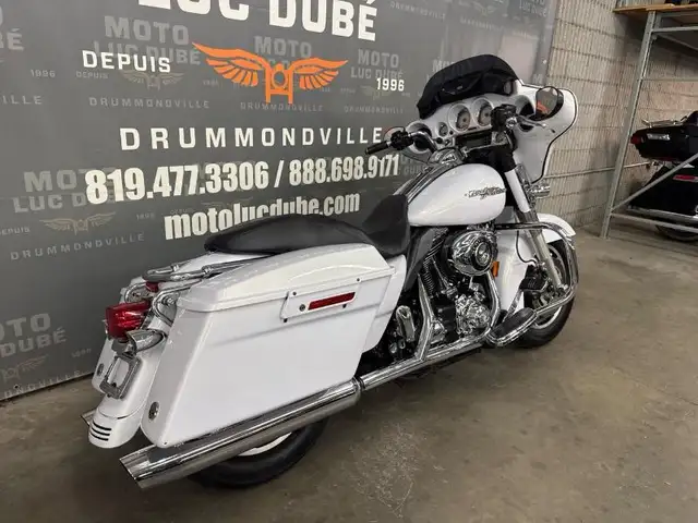 2008 Harley-Davidson FLHX Street Glide in Street, Cruisers & Choppers in Drummondville - Image 5