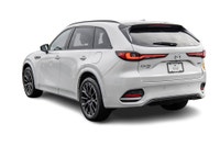 Véhicule vendu avec un rapport d'inspection certifié, un rapport CARFAX, un lavage complet incluant... (image 5)