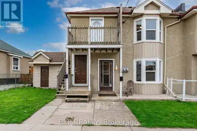 2 - 128 BRITANNIA AVENUE Hamilton (Crown Point), Ontario