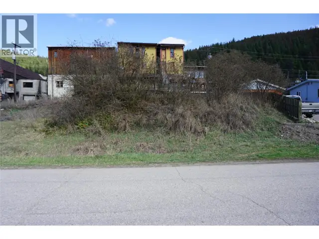 Lot 3 Silver Avenue S Greenwood, British Columbia in Land for Sale in Penticton - Image 2