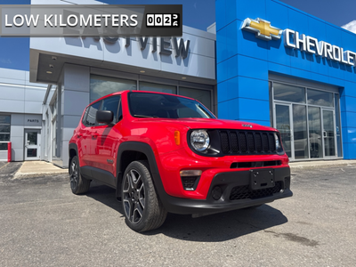 Low Mileage! A roomy and comfortable interior with a capable drivetrain, this Renegade is ready for...