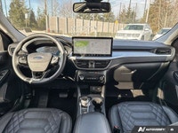 Designed for your dynamic lifestyle, this 2023 Ford Escape PHEV (Plug-in Hybrid Electric Vehicle) in... (image 9)