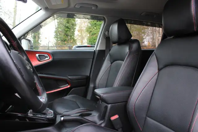 2022 KIA Soul GT-Line Limited IVT for sale in Cars & Trucks in Comox / Courtenay / Cumberland - Image 10