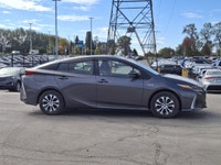 Come see this certified 2022 Toyota Prius Prime | Plug-in Hybrid | Heated Steering + Seats | Radar C... (image 5)
