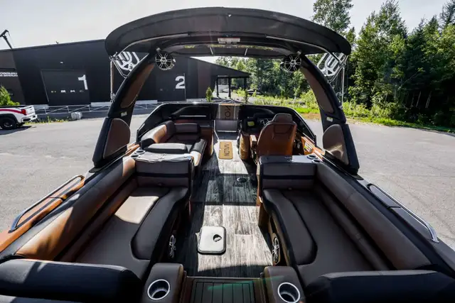 2024 Avalon WAKETOON in Powerboats & Motorboats in Rimouski / Bas-St-Laurent - Image 16