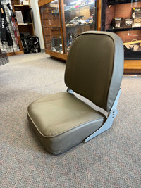 New Floor Model Boat Seat