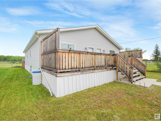 5324 54 AV Andrew, Alberta in Houses for Sale in Strathcona County - Image 2