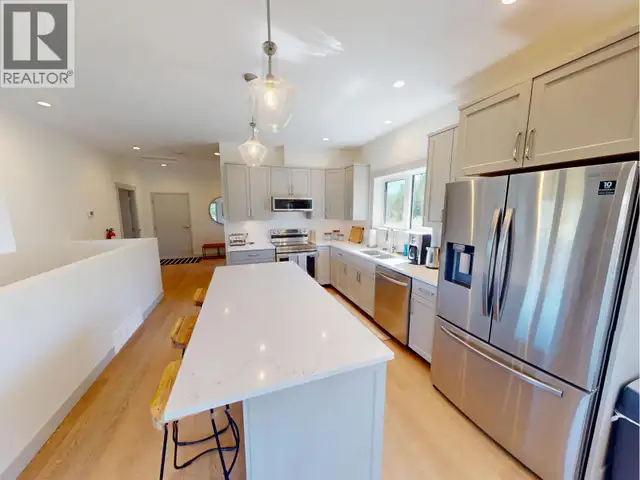 2530 FORD ROAD Smithers, British Columbia in Houses for Sale in Smithers - Image 3