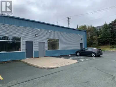 This adaptable space offers a wide range of possibilities for businesses seeking a functional and se...