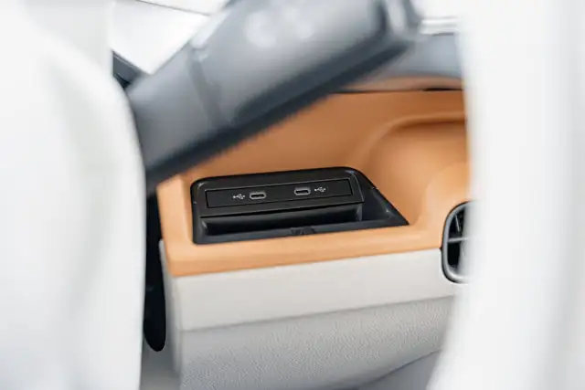 2025 Volkswagen ID. Buzz 1st Edition | CAPTAIN CHAIR | LAUNCH in Cars & Trucks in Grande Prairie - Image 44