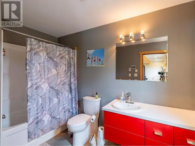 585 16 HIGHWAY Smithers, British Columbia in Houses for Sale in Smithers - Image 34