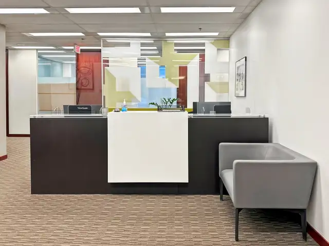 Office space for rent for 4 persons in Pacific Centre Vancouver in Commercial & Office Space for Rent in Vancouver - Image 4