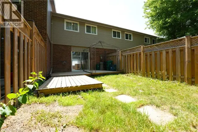 136 JANSEN Avenue Kitchener, Ontario in Long Term Rentals in Kitchener / Waterloo - Image 17