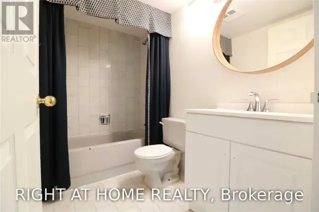 704 - 285 ENFIELD PLACE Mississauga (City Centre), Ontario in Long Term Rentals in Mississauga / Peel Region - Image 11