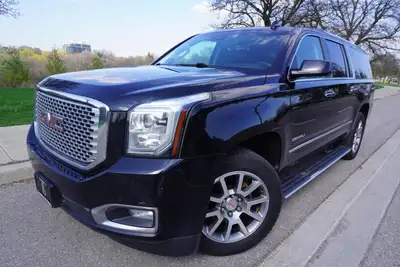 Meet the SUV that does EVERYTHING. This gorgeous 2017 GMC Yukon XL delivers the perfect combination...