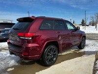 Only 65,605 Miles! This Jeep Grand Cherokee boasts a Regular Unleaded V-6 3.6 L/220 engine powering... (image 4)