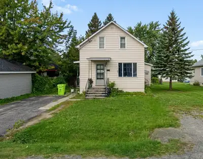 2 Bed / 1 Bath Home in Sault Ste. Marie, ON – $1,799/month + Utilities Welcome to this 2-bedroom, 1-...