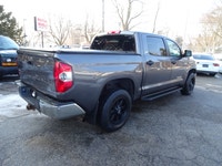 . Engine: 8 Cylinder Engine 5.7L L/100Km City: 18.5 L/100Km Hwy: 14.2 (image 5)