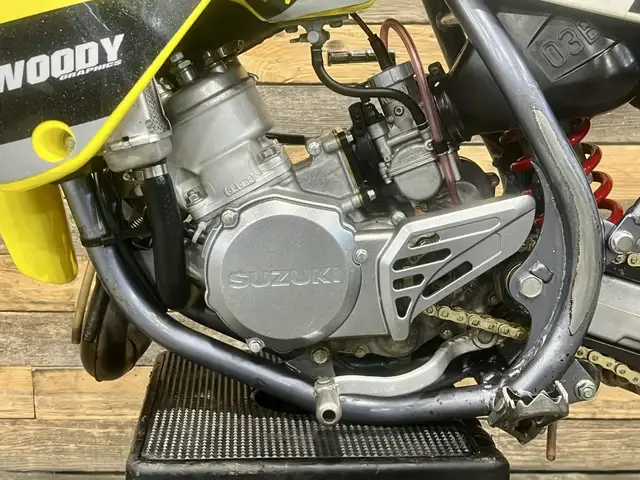 2021 Suzuki RM 85 + 14''&17'' WHEELS + 2 STROKES + YOUTH-KIDS MX in Dirt Bikes & Motocross in Ottawa - Image 12