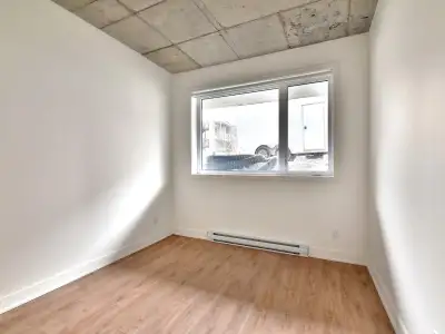 5.5-Apartment for rent/Condo à louer-Plateau Mont-Royal 468sg, View more