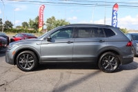 NO ACCIDENT Elevate Your Drive with the 2022 VW Tiguan Comfortline 4Motion AWD. Discover the Perfect... (image 3)