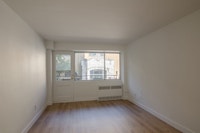 Akelius studio apartment for rent. Located near Sherbrooke in the Milton Park neighborhood, Montreal... (image 4)