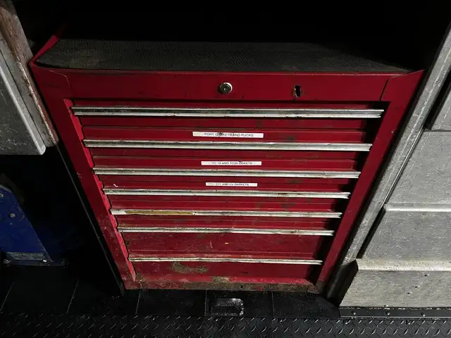 2005 Morgan Olson Workhorse 14 Foot Step Van with Shelving in Heavy Trucks in City of Montréal - Image 33