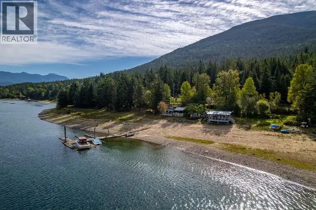 8275 East Procter Road Procter, British Columbia in Land for Sale in Nelson - Image 20