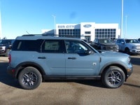 HEATED CLOTH FRONT SEATS! 13.2" TOUCHSCREEN WITH APPLE CARPLAY! ADAPTIVE CRUISE CONTROL WITH STOP&GO... (image 6)