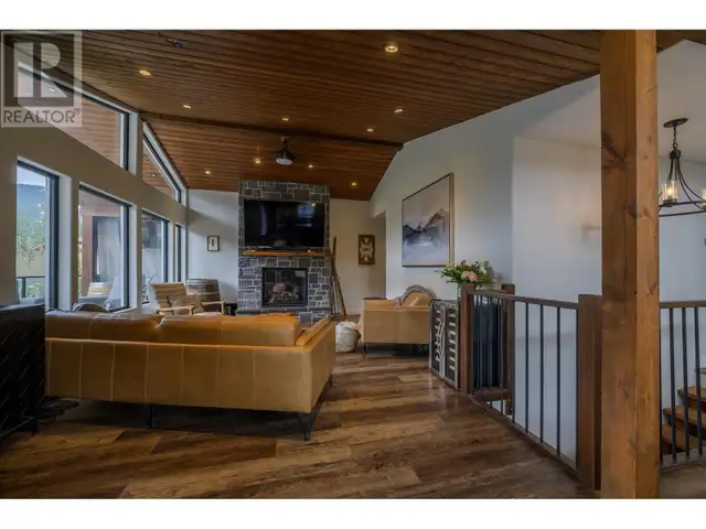 2401 FAIRWAYS Drive Sun Peaks, British Columbia in Houses for Sale in Kamloops - Image 12