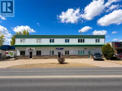 Excellent owner/user investment opportunity! Located in Riverside Light Industrial Park, this 8,955...