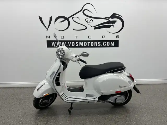 2023 Vespa GTS Super HPE 300 ABS - V5855 - -No Payments for 1 Ye in Scooters & Pocket Bikes in Markham / York Region - Image 3