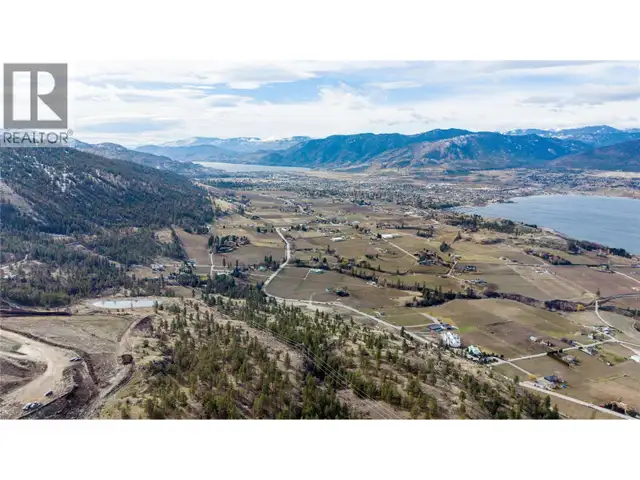 880 Naramata Road Penticton, British Columbia in Land for Sale in Penticton - Image 7