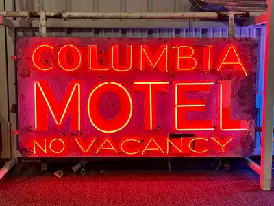 EG Auctions | The Radium Collection – 4,000+ Items | Signs, Petroliana, Automobilia | Sylvan Lake Jo...