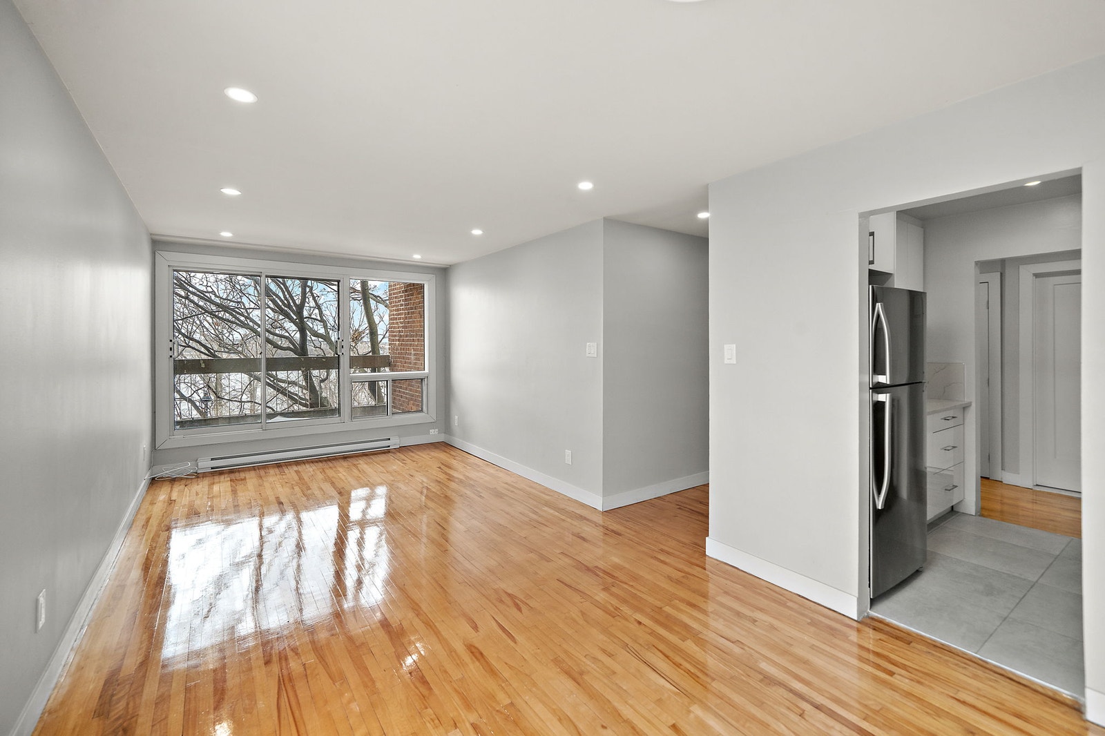 9369 Boulevard LaSalle — photo 1