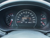 The 2016 Kia Sorento 2.0L Turbo SX AWD is a sophisticated SUV that captivates with its stylish gray... (image 9)