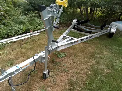 Includes 14" wheels, tongue jack and inspection. 22' 3" long overall. 99" wide. 4800.00 Venture 5925...