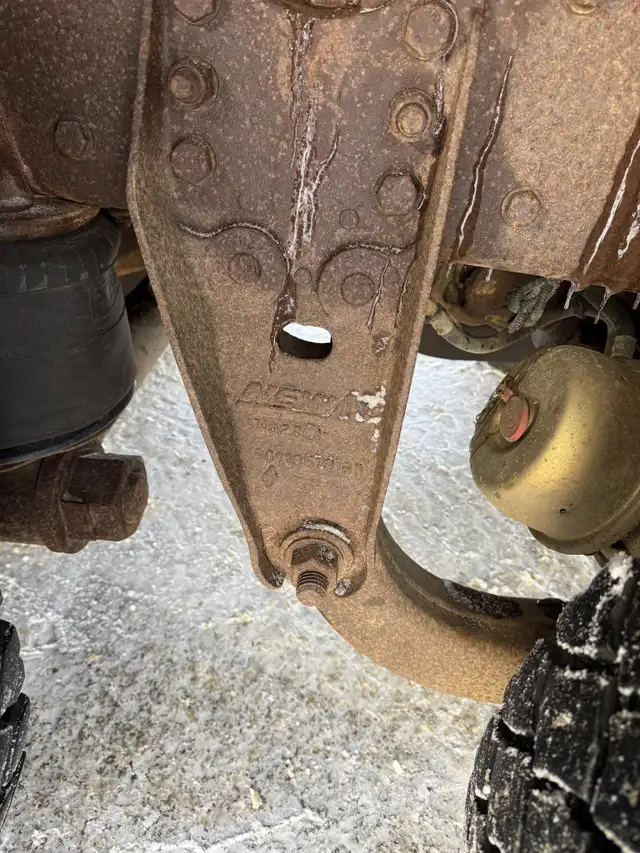 2012 KENWORTH T800 in Heavy Trucks in Saskatoon - Image 77