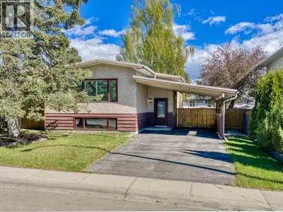Here's a great opportunity to become the new owner of this wonderful updated BI-LEVEL, located on a...
