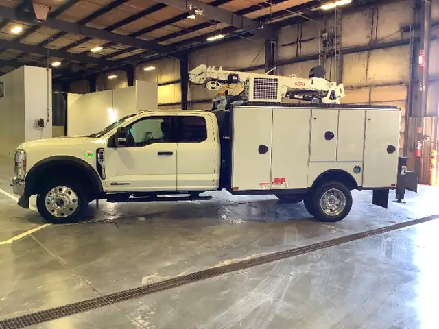 2024 Ford F600 4x4 w/ Summit  Body *NOW AVAIL TO RENT* in Heavy Trucks in Vancouver - Image 2