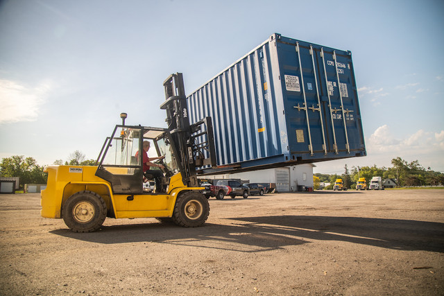 20 & 40 Foot Grade A Shipping Containers New Used Reconditioned in Outdoor Tools & Storage in Renfrew - Image 2