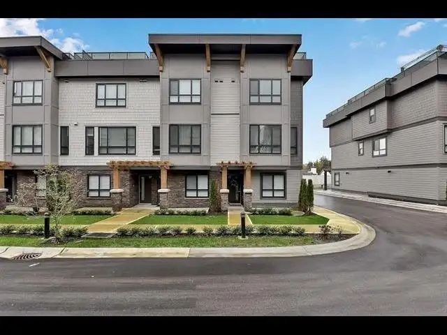12 19670 55A AVENUE Langley, British Columbia in Condos for Sale in Abbotsford - Image 3